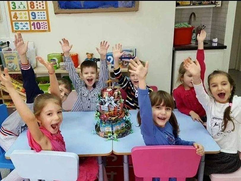 Праздник в детском клубе.