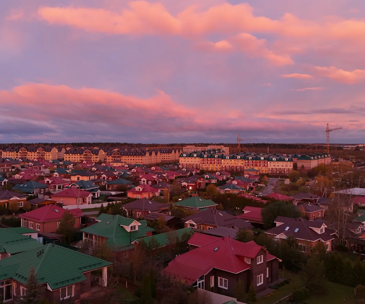 Красивейший сегодняшний рассвет вам в ленту ♥️